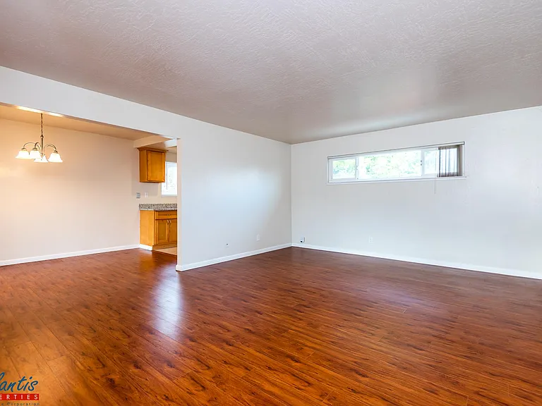 1363 Saratoga Ave #4 — Photo 2