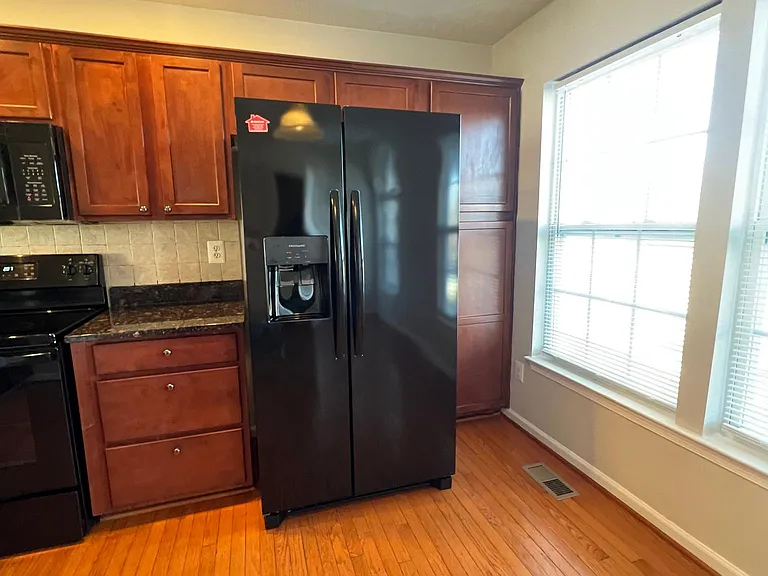 4803 Limestone Ct — Photo 20