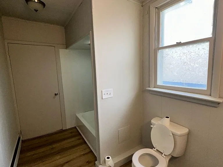 37 N Franklin Street — Photo 7