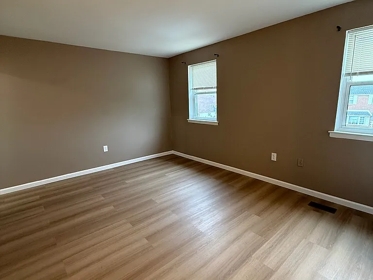 9889 Garvey Dr — Photo 20