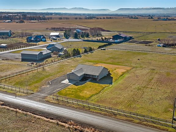 3rd image of 1310 Clarke Road