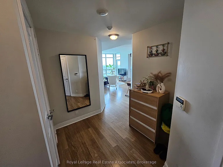 90 Absolute Ave #2103 — Photo 2
