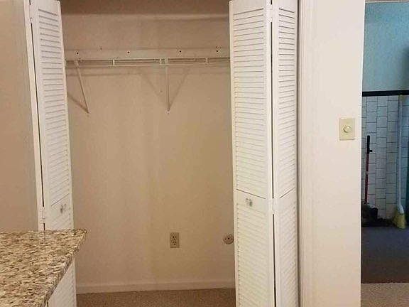 5th image of 809 Stockley Gdns #1A