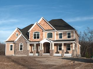 12 Bennington Rd, Windham, NH 03087