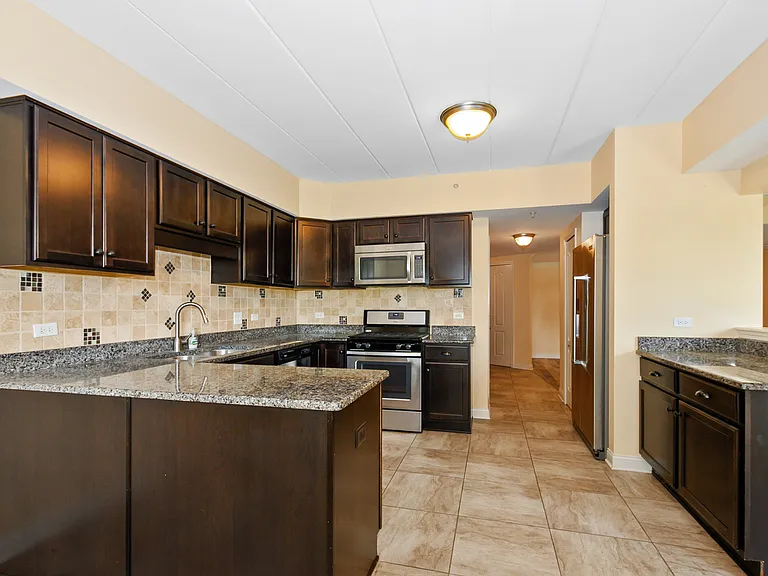 14130 Sheffield Dr #102 — Photo 7