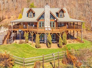 100 Floppy Ear Trl, Waynesville, NC 28785