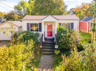 9464 N Polk Ave, Portland, OR 97203