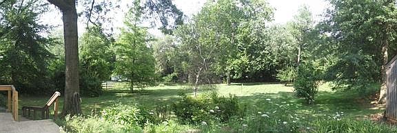 5th image of 3601 Queen Mary Dr