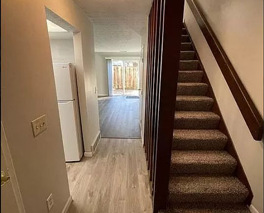5th image of 3 King Arthur Ct Unit 3