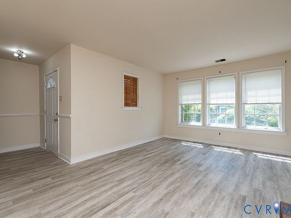3rd image of 814 Nantucket Ct