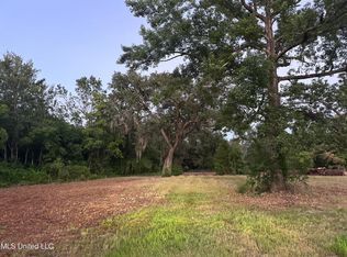 3220 Longfellow Rd, Bay Saint Louis, MS 39520