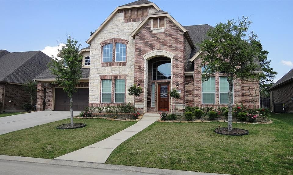 Beautiful and elegance highlights the elevation. Image driving up to your mini portico...urban retreat.