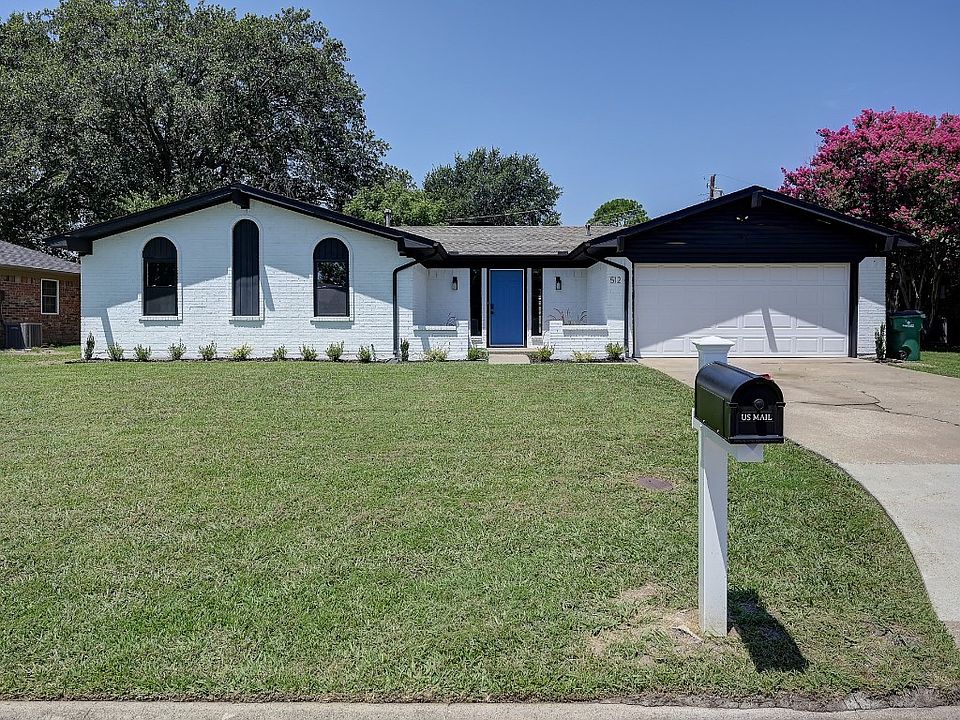 1st image of 512 Egret Ln