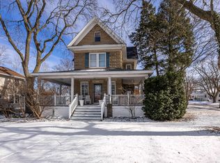 425 S Naperville Rd, Wheaton, IL 60187