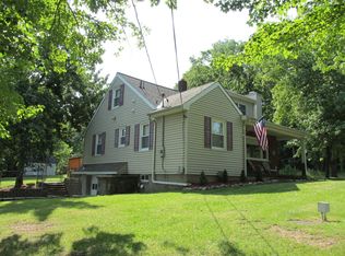 642 Ridge Rd, West Milford, NJ 07480