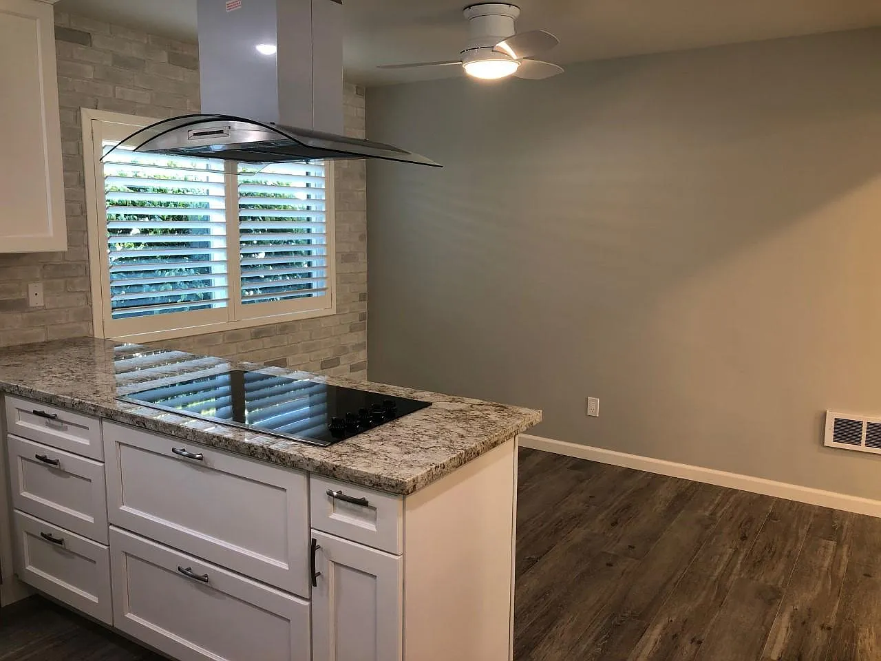 6025 Woodland St — Photo 3