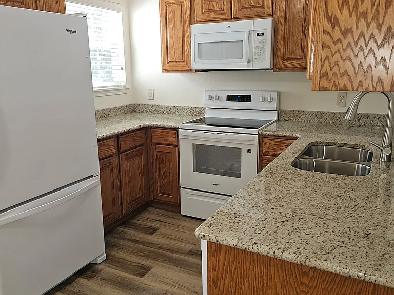 151 Vixen Cir #G — Photo 2
