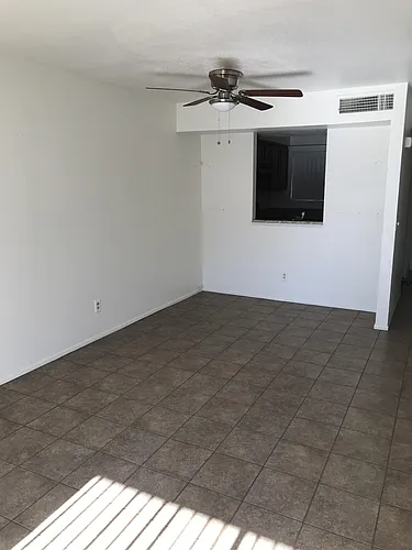 2821 E Kathleen Rd #101 Photo 1