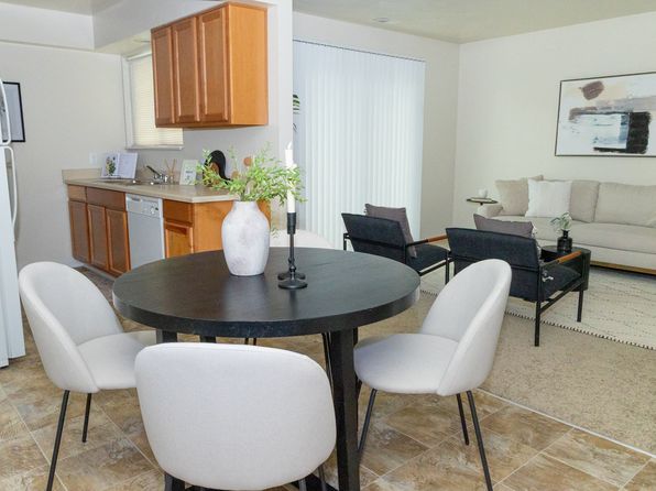 Crossroads Apartments | 2240 W 3800 S, West Valley City, UT