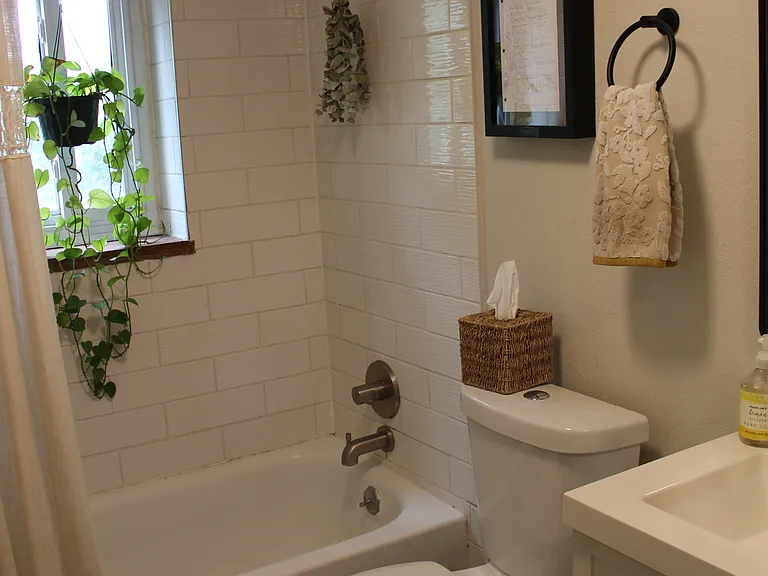 1270 N Marion St #401 — Photo 10