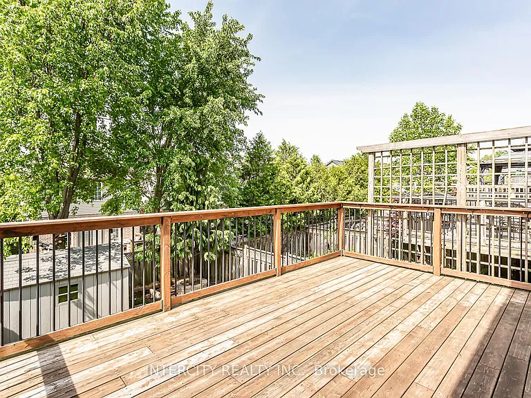 258 McMeeken Dr — Photo 32