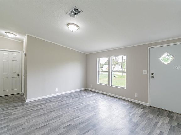 5th image of 4921 Pheasant Dr