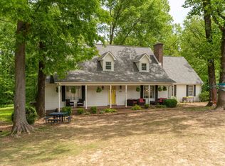 98 Summerfield Dr, Jackson, TN 38305