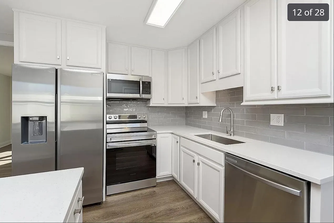 3 bed, 1325 sqft, $1,800 — Photo 1