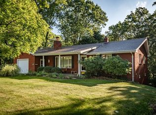 301 E Judy Lynn Dr, Farrell, PA