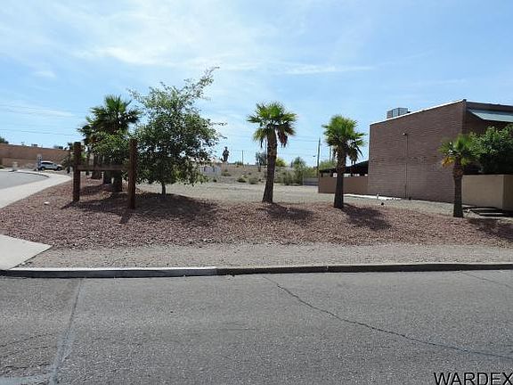 4th image of 2650 Palo Verde Blvd S