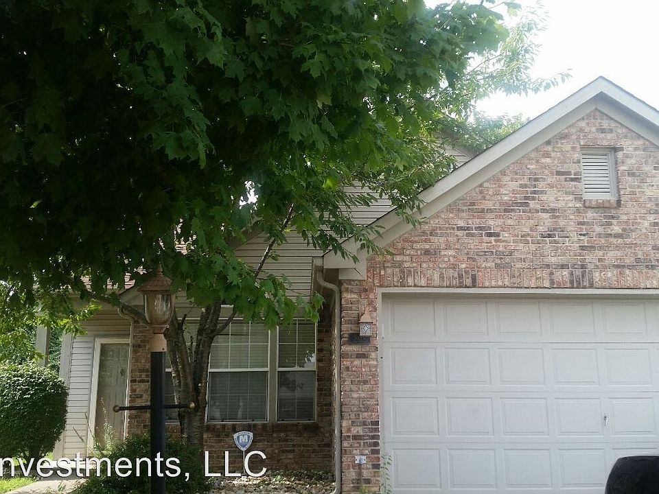 1st image of 808 Charter Woods Dr