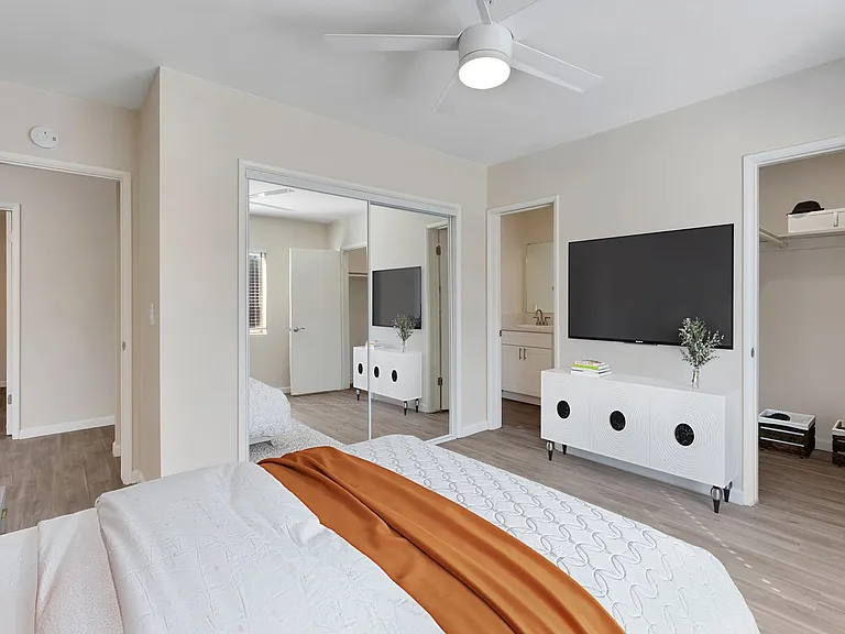 Brookside Apartments — Photo 32