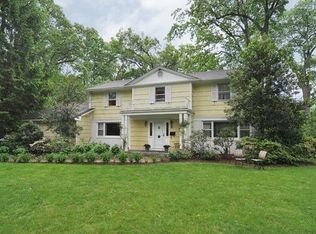 69 Stonebridge Rd, Montclair, NJ 07042