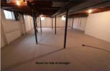 2nd image of 7917 Hardy Ave