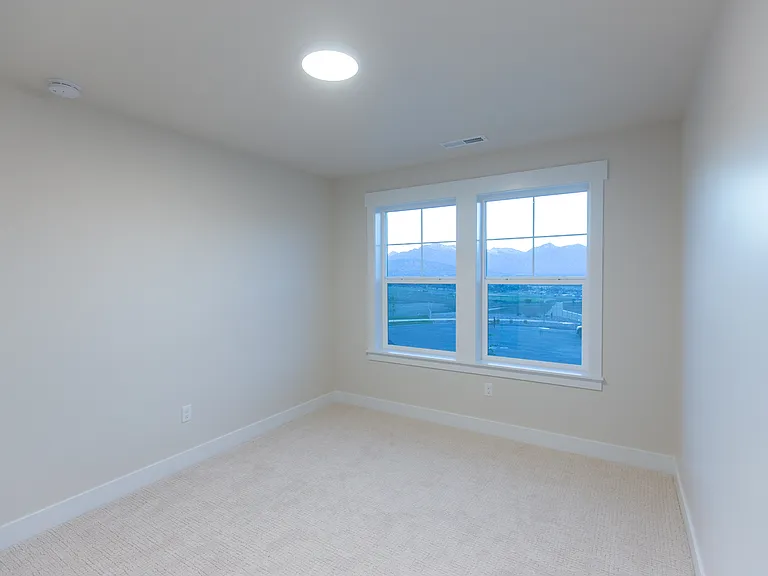 1147 N Highpass Dr — Photo 13