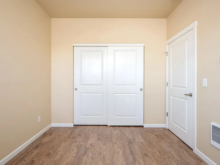 Willow Tree Place — Photo 48
