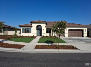3306 Jardineire Ln, Bakersfield, CA 93311