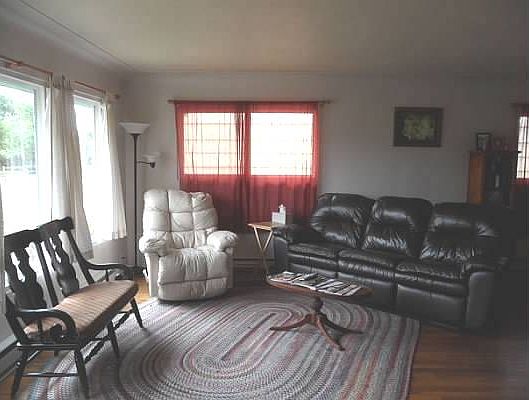 2nd image of 2218 Aberdeen Ave