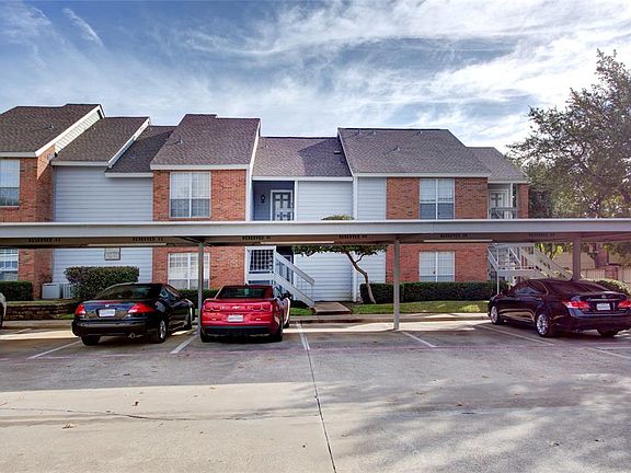 3rd image of 2101 Saint Michaels Dr Unit 211