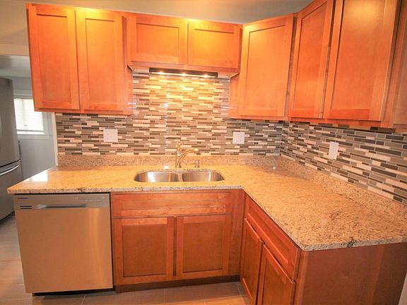 5th image of 3283 W Virginia Ave