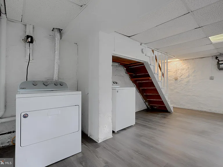 2906 Clearview Ave — Photo 16