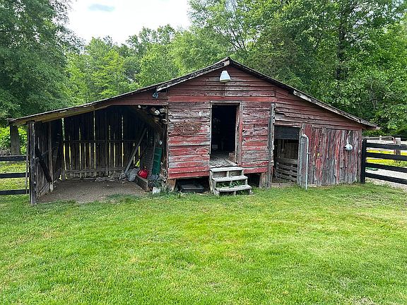 4th image of 14443 Woodslane Rd