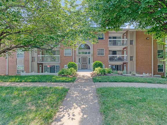 3rd image of 1921 Wilson Ln APT 203