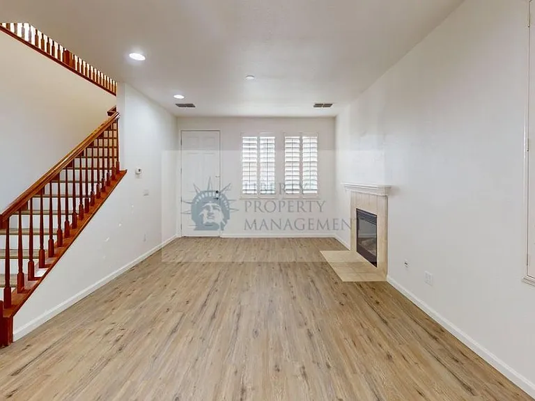3821 Purple Finch Ln — Photo 3