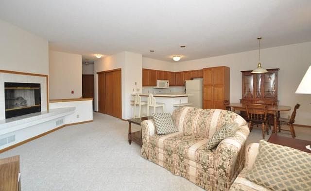 1st image of 3506 W Rawson Ave #3506