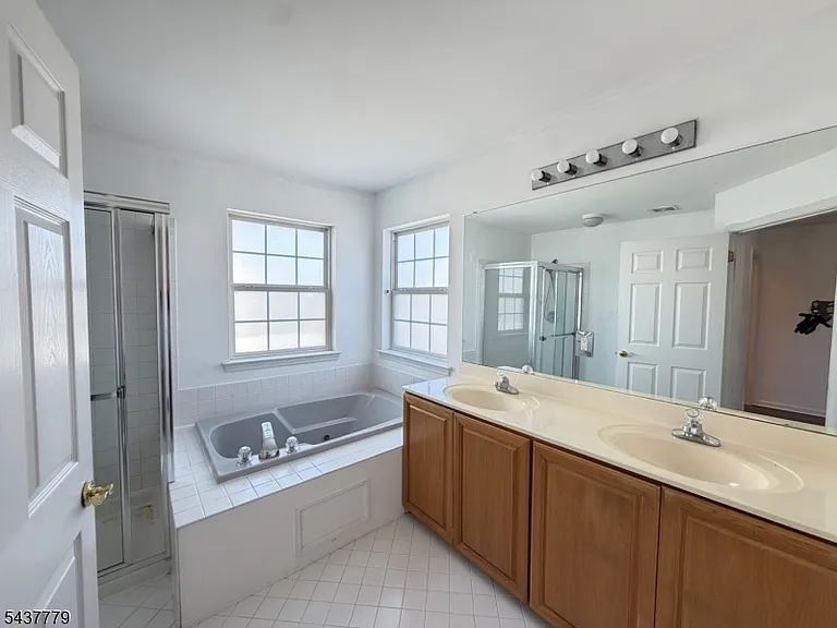 373 Stonehenge Dr — Photo 13