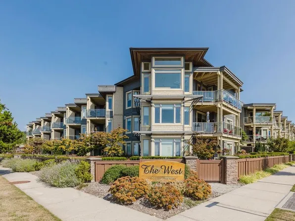 5160 Davis Bay Rd #241, Sechelt, BC V7Z 0H3