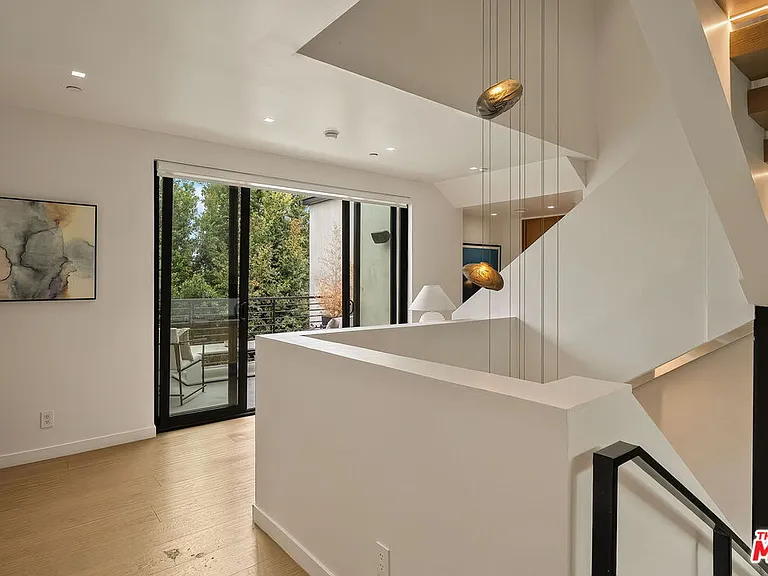 10326 Keswick Ave — Photo 28