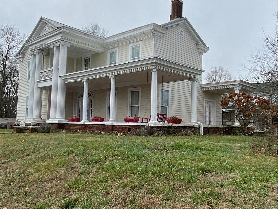 1st image of 400 S Main St