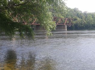 River Rd, Mount Bethel, PA 18343